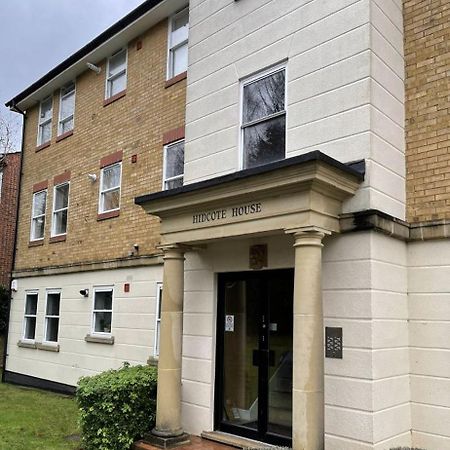 Апартаменты Stunning Studio Flat - Free Parking - 3 Min From Sutton Station Экстерьер фото